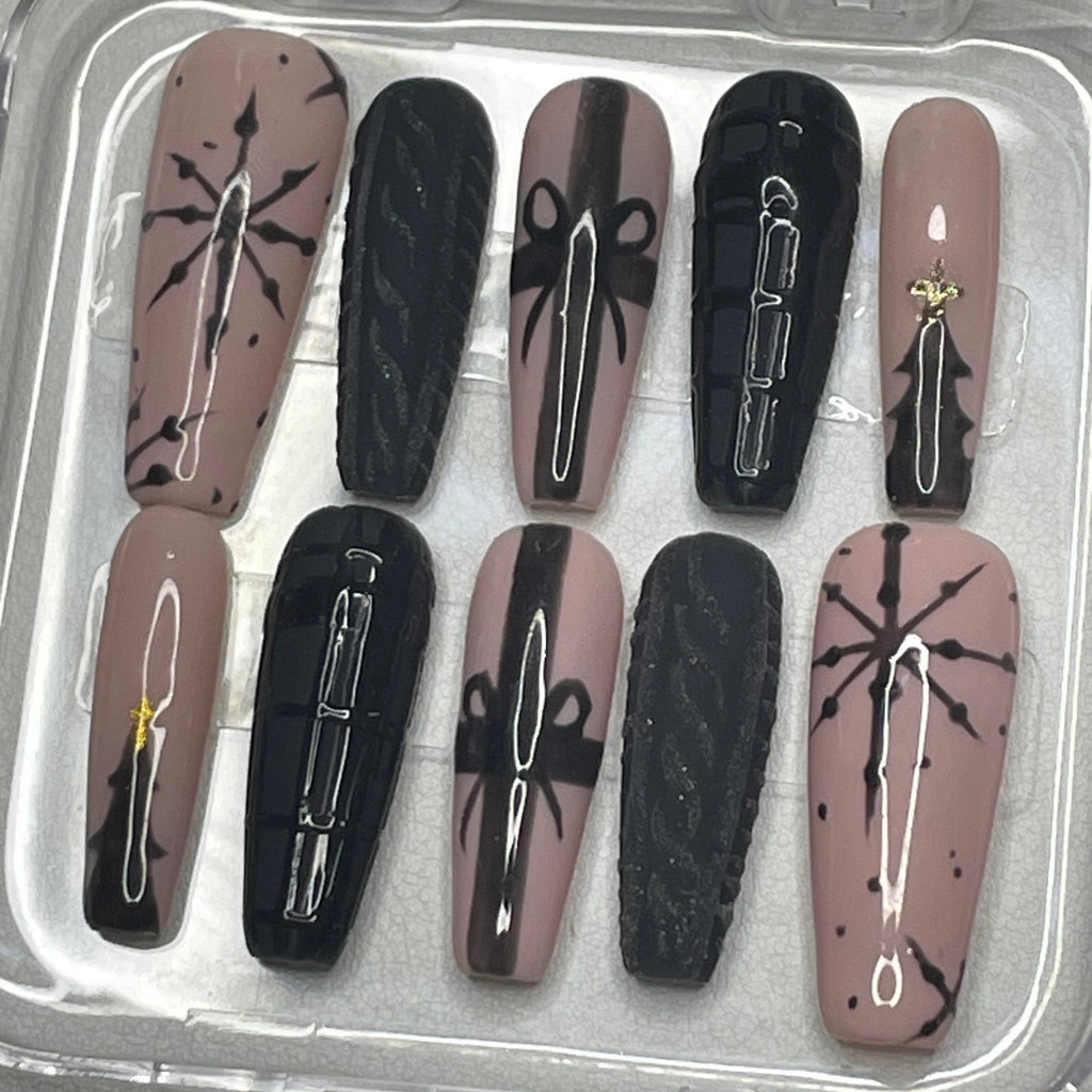 Black Christmas Nails
