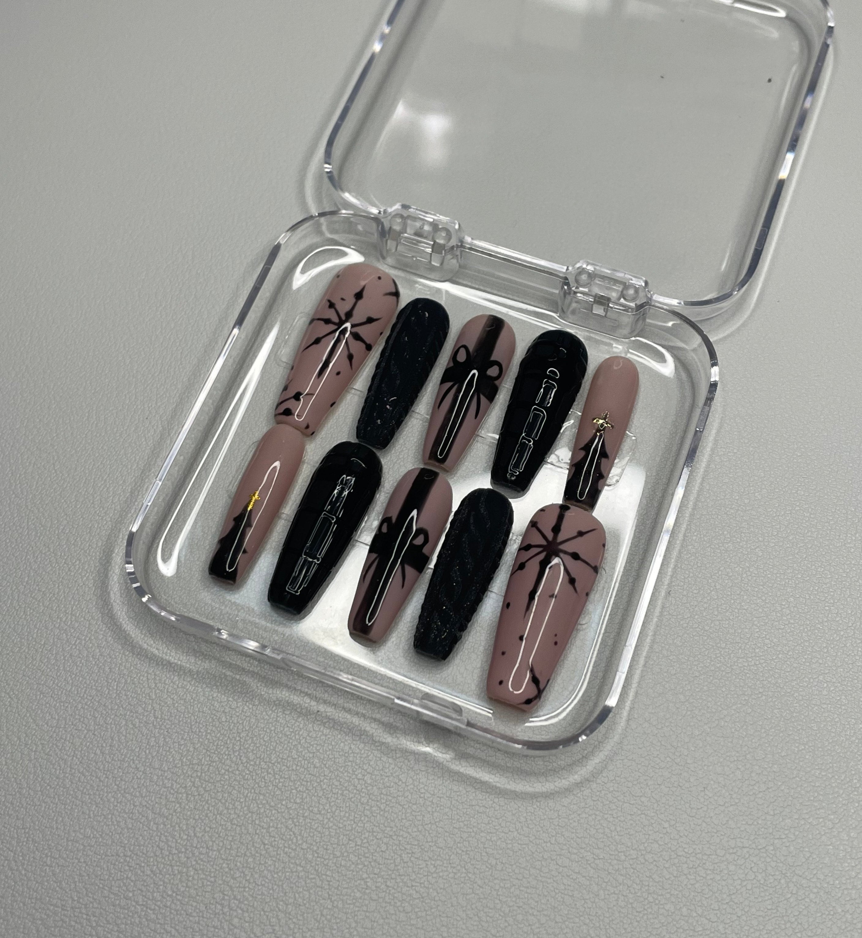 Black Christmas Nails